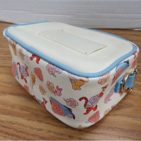 Our Universe Disney Winnie The Pooh
Floral Convertible Crossbody Bag w w… - Picture 6 of 7